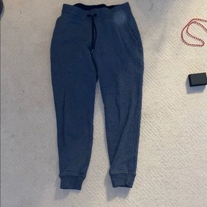 Lululemon Women’s Dark Blue Joggers Size 6